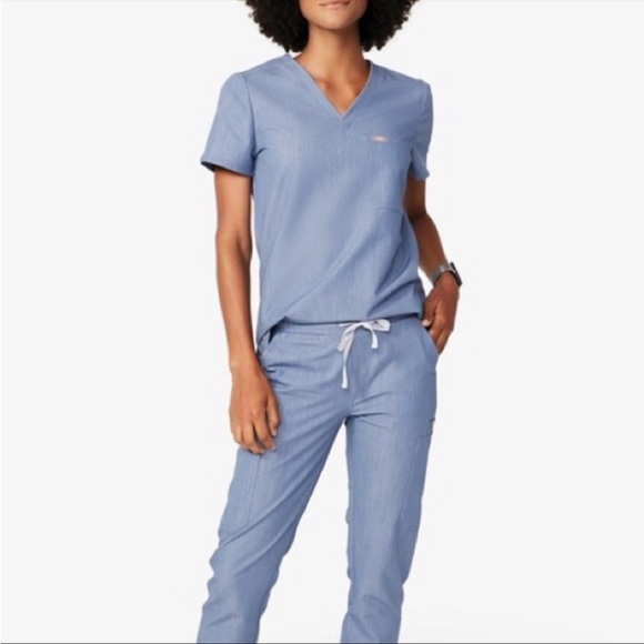 Sold. FIGS scrub set - Rare Limited Technical Collection - Heather Indigo - Picture 12 of 12